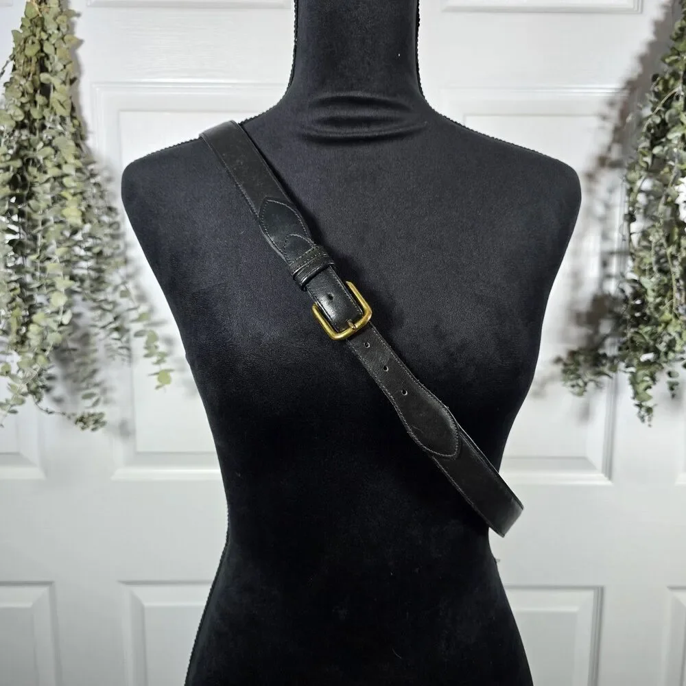 Dockers Mens Black Cowhide Leather Size 40 Gold Buckle